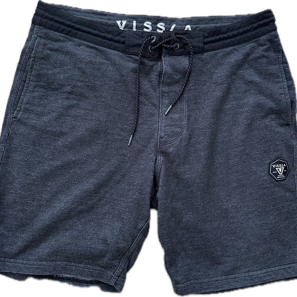 VISSLA Men's Athletic Shorts - Dark Gray